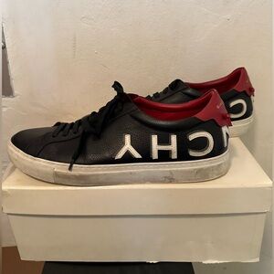 Givenchy Urban Street ‘Flipped Logo’ sneakers Givenchy men’s sneakers